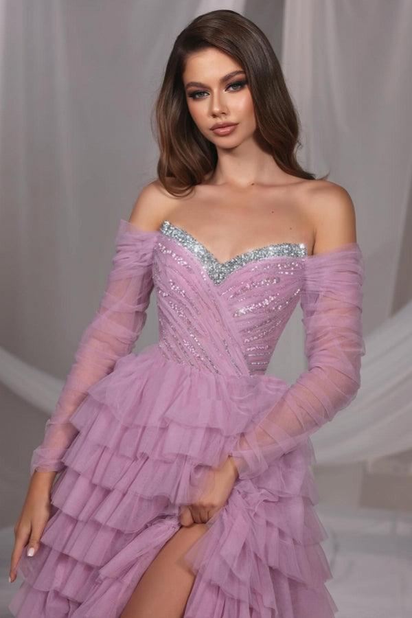 Hermoso vestido de fiesta largo de tul con lentejuelas, corte A, hombros descubiertos y abertura en color lila