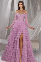 Hermoso vestido de fiesta largo de tul con lentejuelas, corte A, hombros descubiertos y abertura en color lila