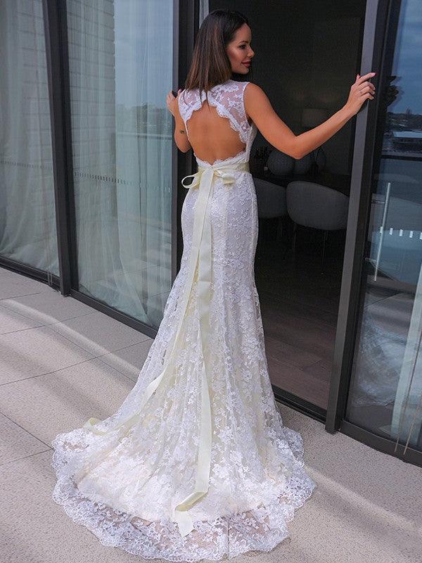 Vestidos de novia con escote en V, encaje, faja, cinta y cinturón, sin mangas, cola larga