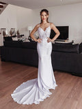 Vestidos de novia con escote trompeta/sirena, tirantes finos, apliques, crepé elástico, sin mangas, cola catedral