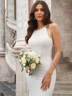 Vestidos de novia de corte trompeta/sirena, escote redondo, fruncido, de crepé elástico, sin mangas y con cola larga