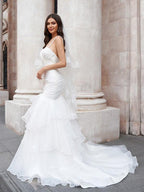 Vestidos de novia de corte sirena/trompeta, capas, tirantes finos, organza, sin mangas, cola larga