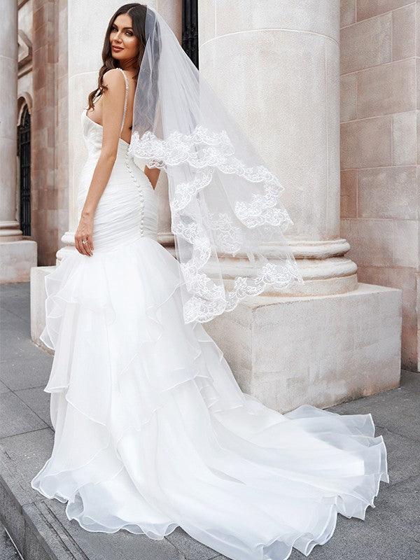 Vestidos de novia de corte sirena/trompeta, capas, tirantes finos, organza, sin mangas, cola larga