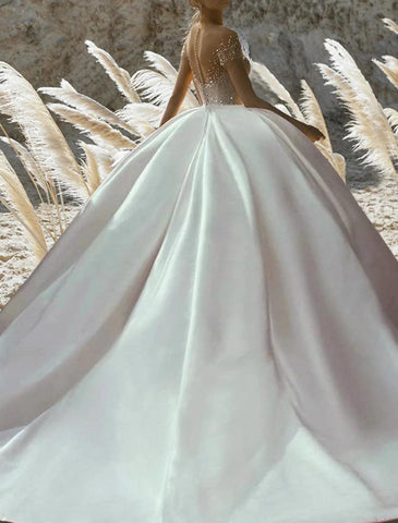 Verlobungs-Hochzeitskleider Ballkleid Off Shoulder Kurzarm Kapellenschleppe Satin Brautkleider mit Volltonfarbe