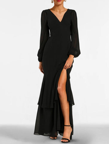 Meerjungfrau Schwarzes Abendkleid Stufenplissee Kleid Formal Hochzeitsgast Bodenlang Langarm V-Ausschnitt Gothic Chiffon mit Schlitz Riemchen