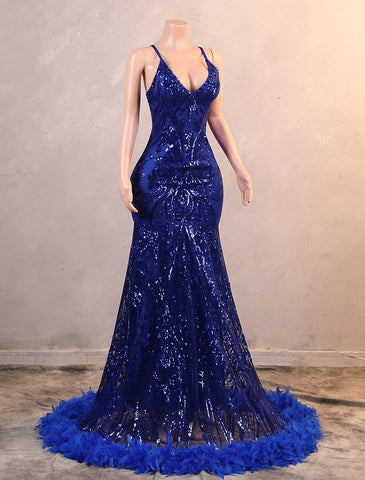 Meerjungfrau/Trompete Abendkleid Luxuriöses Kleid Karneval Bodenlang Ärmellos Spaghettiträger Afroamerikaner Pailletten mit Federstickerei