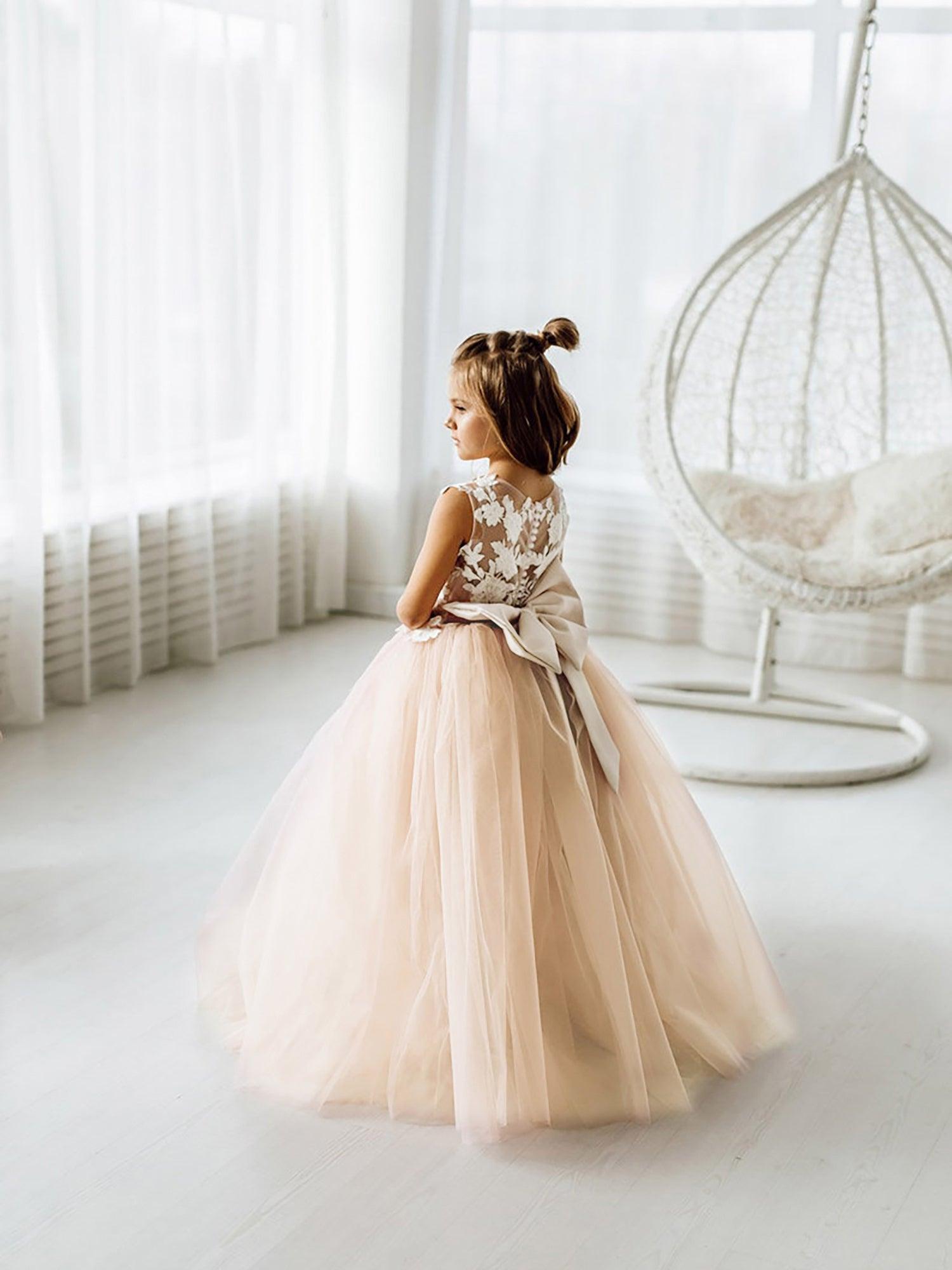 Langes Ballkleid aus Tüllspitze, ärmellos, Blumenmädchenkleid mit Schleife