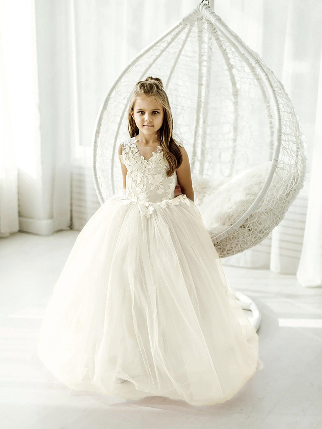 Langes Ballkleid aus Tüllspitze, ärmellos, Blumenmädchenkleid mit Schleife