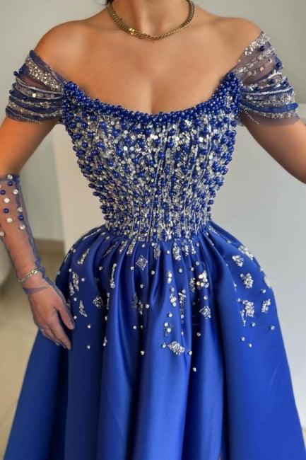 Luxuriöses ärmelloses A-Linien-Ballkleid aus Satin mit U-Ausschnitt und Schlitz vorn