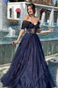 Luxuriöses schulterfreies, ärmelloses A-Linien-Ballkleid aus Tüll mit Applikationen