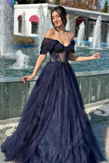 Luxuriöses schulterfreies, ärmelloses A-Linien-Ballkleid aus Tüll mit Applikationen