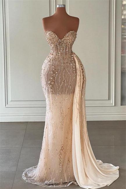 Vestido de fiesta de sirena largo de lujo con escote corazón, sin mangas y cuentas