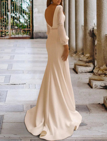 Saal Offener Rücken Lässige Brautkleider Meerjungfrau/Trompete Rundhalsausschnitt Lange Ärmel Sweep/Pinselschleppe Stretchstoff Brautkleider Mit Perlenstickerei Sommer Herbst Hochzeitsfeier