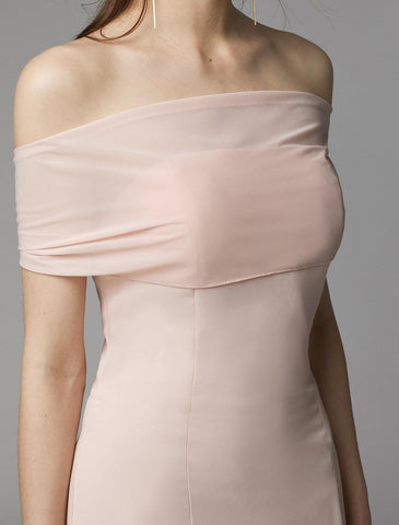 Robe de demoiselle d'honneur sirène/trompette sans bretelles sans manches dos nu longueur au sol en mousseline de soie avec ceinture/ruban/plis