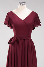 Misshow Elegantes A-Linien-Brautjungfernkleid mit V-Ausschnitt und kurzen Ärmeln, Schleife und Schärpe, bodenlanges Chiffon-Abendkleid