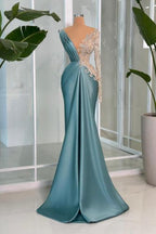 Vestido de fiesta moderno de sirena largo con escote en V, encaje, pedrería y satén de manga larga