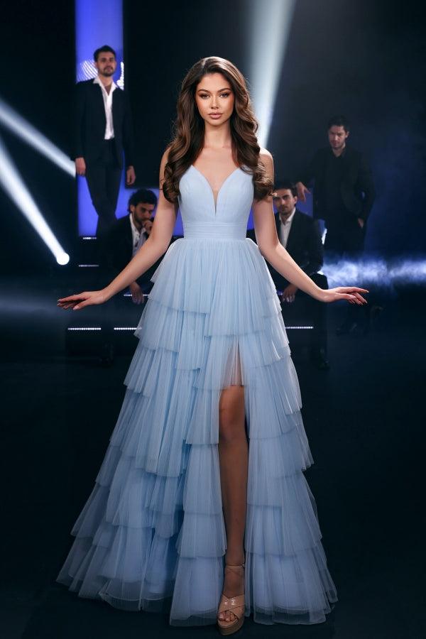 Vestido de fiesta largo azul de tul con escote en V, tirantes finos y abertura, de Obsessing