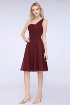 One-Shoulder Sweetheart Knee-Length Bridesmaid Dress Ruffles aline Party Dress