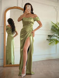 Etui-Linie/Säulen-Linie Elastischer Satin Rüschen Off-the-Shoulder-Träger Ärmellos Bodenlang Kleider