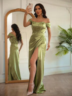 Etui-Linie/Säulen-Linie Elastischer Satin Rüschen Off-the-Shoulder-Träger Ärmellos Bodenlang Kleider