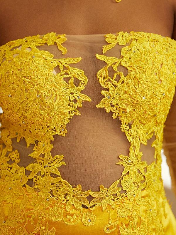 Vestidos de corte sirena/trompeta con apliques de satén elástico, hombros descubiertos, mangas largas y cola larga