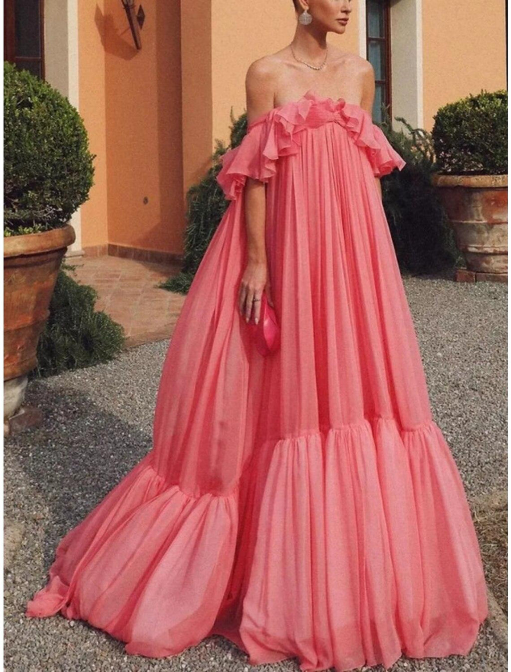 Etui-Linie Abendkleid Elegantes Kleid Formeller Hochzeitsgast Sweep/Pinselzug Kurzarm Schulterfrei Tüll mit Falten Rüschen