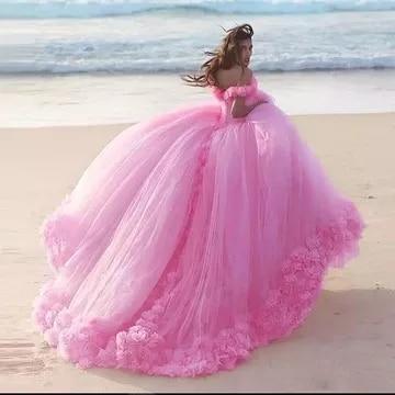 Vestidos de novia románticos con flores rosas y hombros descubiertos de NumberSea