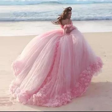 Vestidos de novia románticos con flores rosas y hombros descubiertos de NumberSea