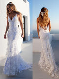 Vestidos de novia de corte sirena/trompeta con tirantes finos, sin mangas, con encaje y cola de corte