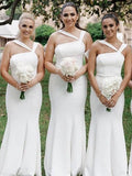 Vestidos de dama de honor de corte trompeta/sirena, de crepé elástico, fruncido, halter, sin mangas, hasta el suelo