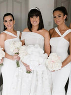 Vestidos de dama de honor de corte trompeta/sirena, de crepé elástico, fruncido, halter, sin mangas, hasta el suelo