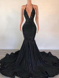 Vestidos de corte trompeta/sirena con escote en V, sin mangas y cola larga
