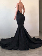 Vestidos de corte trompeta/sirena con escote en V, sin mangas y cola larga