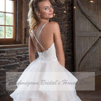 Vestido de novia de organza con tirantes finos y corte princesa de NumberSea