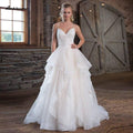 Vestido de novia de organza con tirantes finos y corte princesa de NumberSea