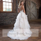 Vestido de novia de organza con tirantes finos y corte princesa de NumberSea