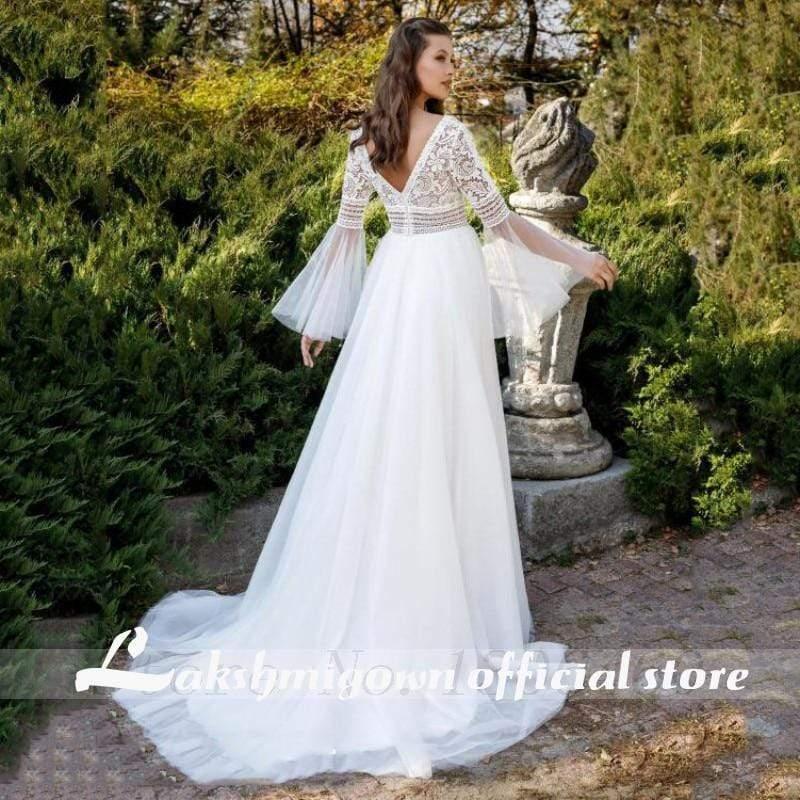 Vestidos de novia de tul con escote en V y mangas acampanadas de princesa NumberSea