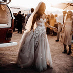 Vestido de novia NumberSea con encaje transparente, flores 3D y apliques, sin tirantes, de tul dividido, color gris oscuro y plateado, estilo bohemio playero, con cristales