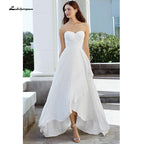 Vestido de novia NumberSea con escote en forma de corazón, pliegues, hombros descubiertos, botones en la espalda, parte delantera corta y espalda larga.