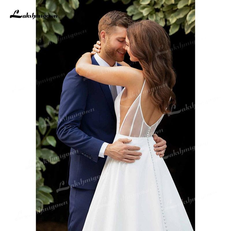 Vestido de novia NumberSea 2021, sencillo, corte A, de satén suave, con escote en V, sin mangas, encaje, tirantes finos, falda oculta, bolsillos y espalda descubierta.