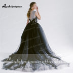 Vestidos de novia NumberSea en plata y negro con dos piedras y cristales. Vestido de novia sexy. Vestidos de novia góticos negros.