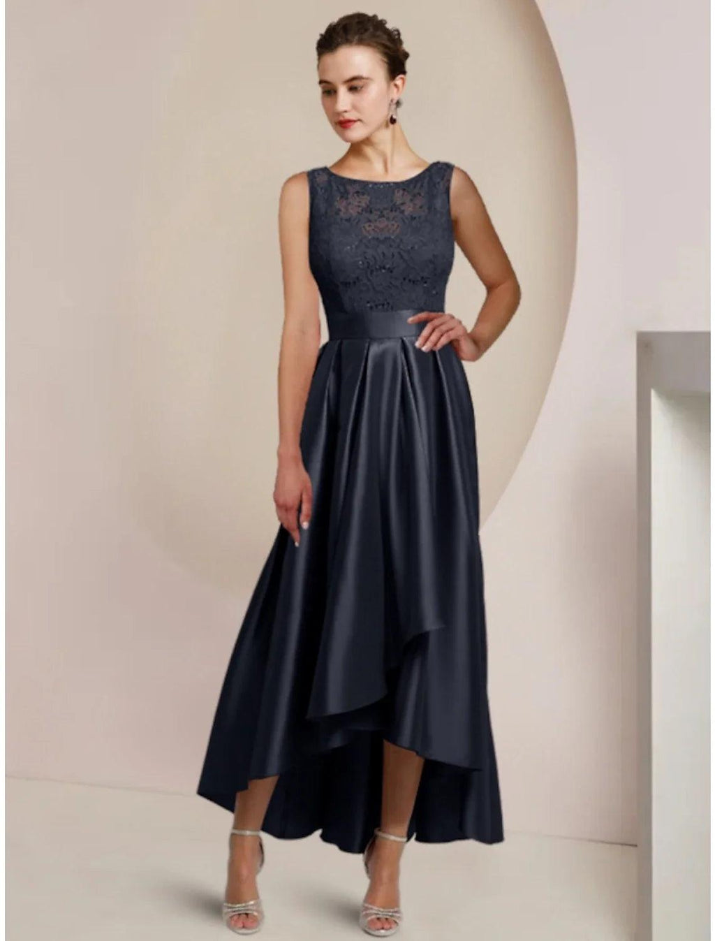 Etuikleid / Säule Kleid für die Brautmutter Hochzeitsgast Minimalistisch Elegant Rundhalsausschnitt Asymmetrisch Knöchellang Satin Spitze Halbarm mit Falten Volltonfarbe