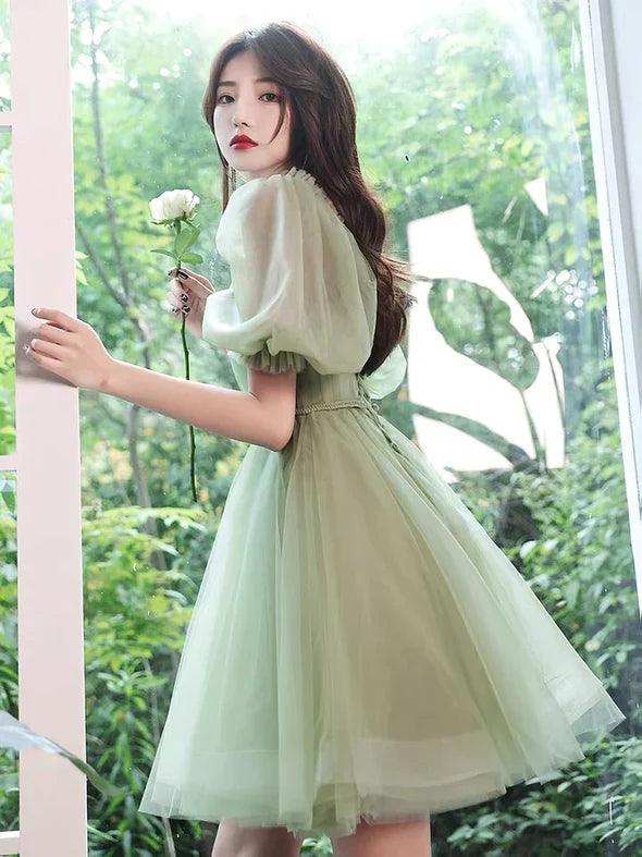 Vestido de fiesta de tul verde claro hasta la rodilla con hombros descubiertos, vestido de graduación, vestido verde de regreso a casa