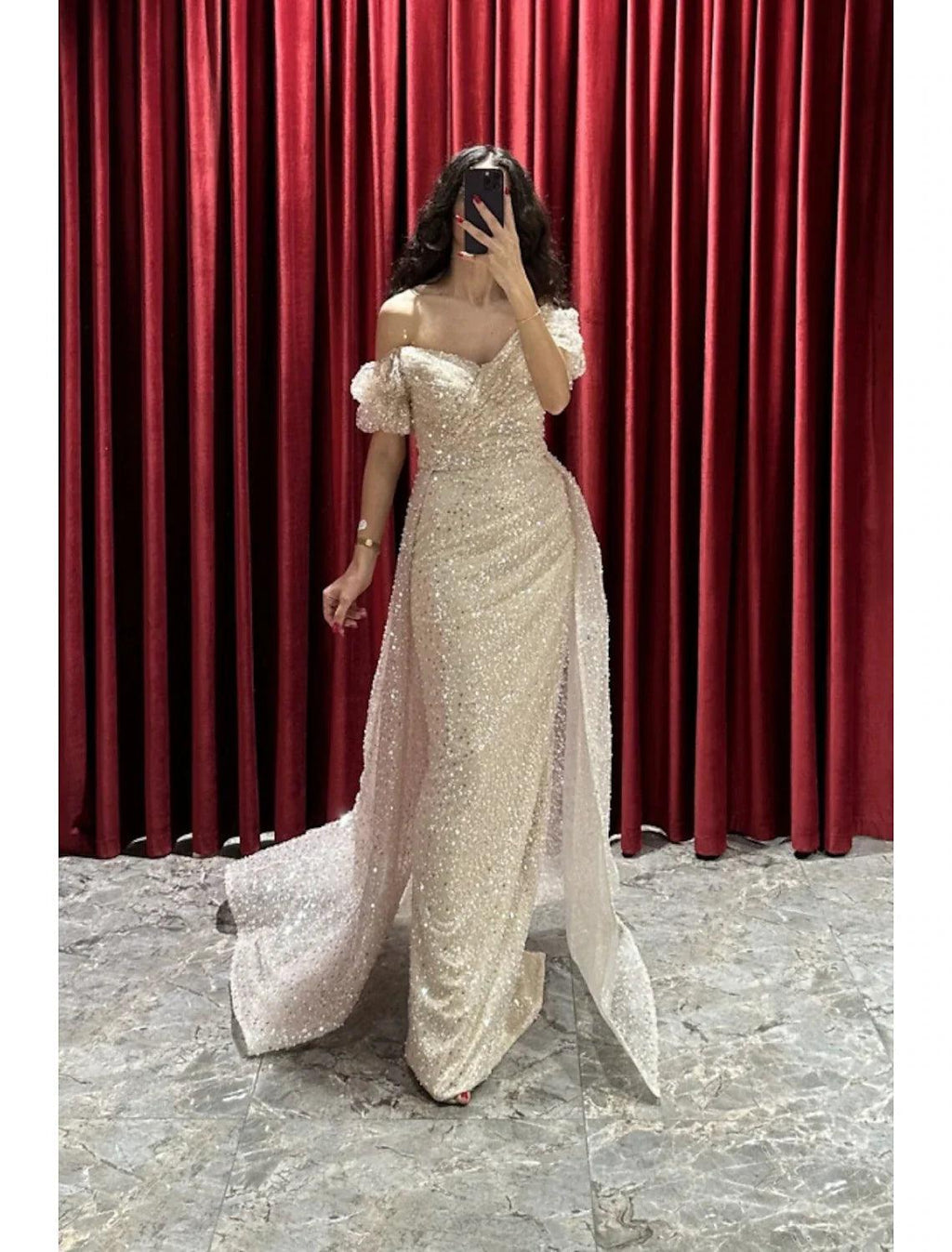 Vestido de noche con corte tubo/columna, brillante y con brillo, formal, de otoño, con cola larga/cepillo, manga corta, escote en V, lentejuelas y brillo fruncido.