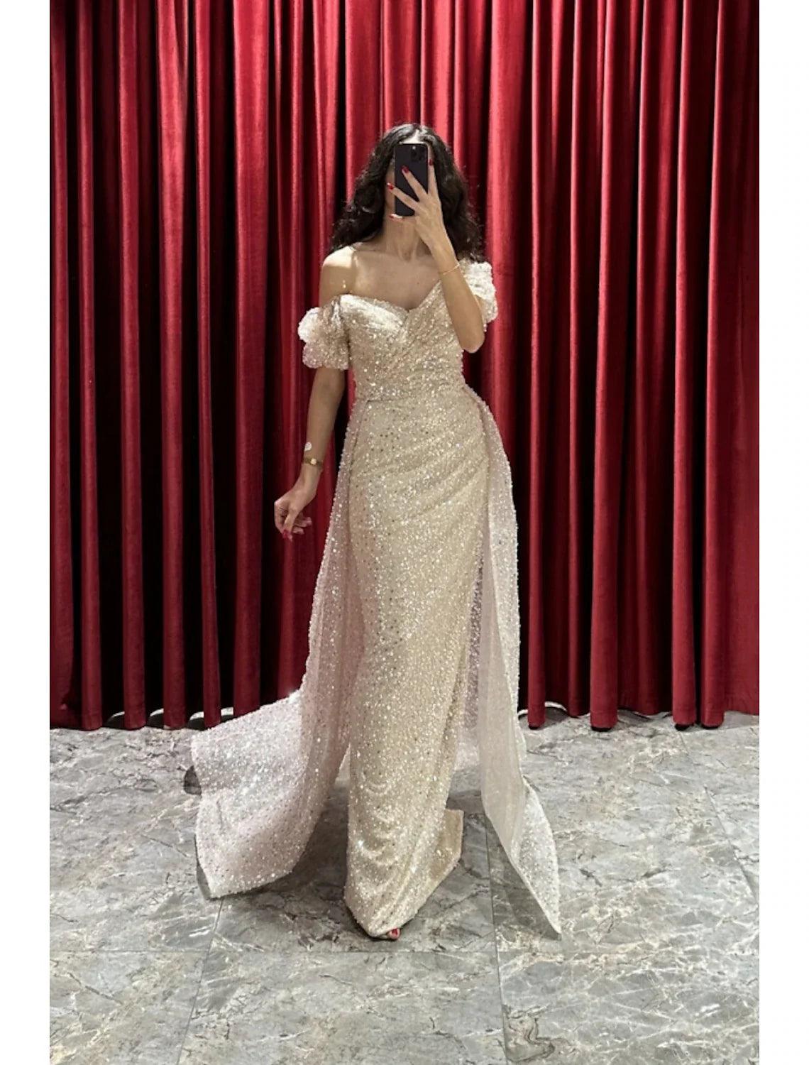 Vestido de noche con corte tubo/columna, brillante y con brillo, formal, de otoño, con cola larga/cepillo, manga corta, escote en V, lentejuelas y brillo fruncido.