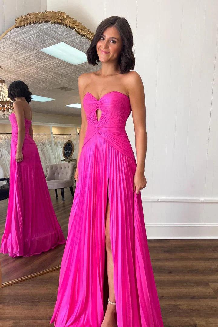 Vestido de fiesta escote corazón plisado abertura alta