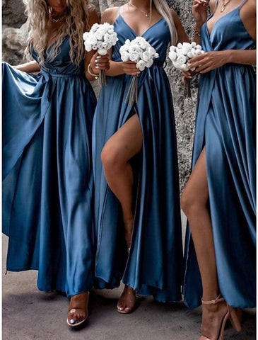 Robe de demoiselle d'honneur fourreau/colonne col en V/bretelles spaghetti sans manches traîne élégante/pinceau Charmeuse avec devant fendu
