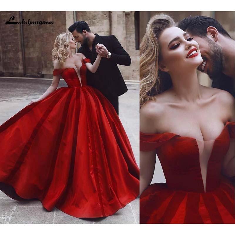 Vestidos de novia románticos, sexys y rojos con hombros descubiertos de NumberSea