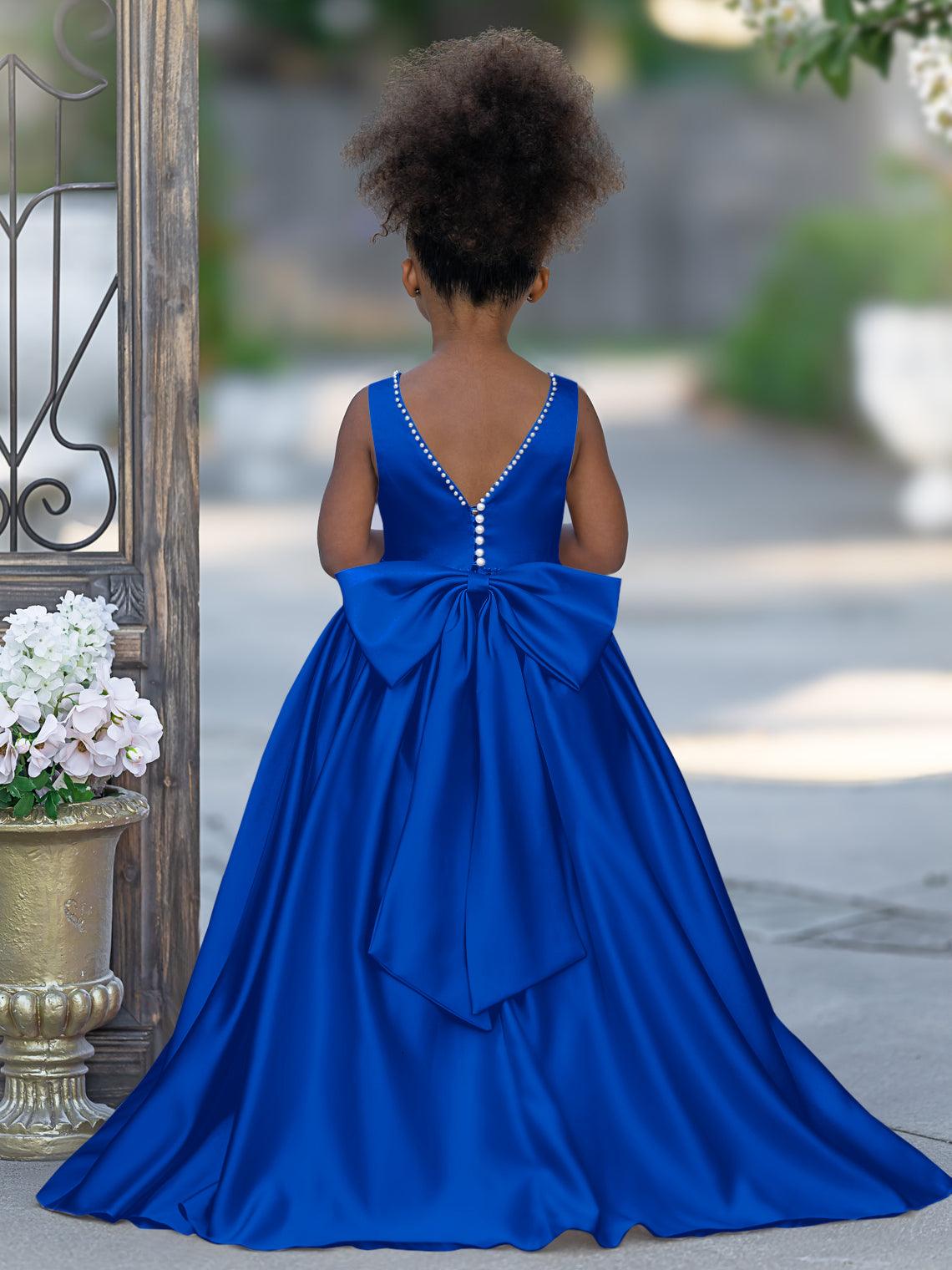 Vestido rosa sin mangas de satén con escote de cuentas y detalle de lazo 