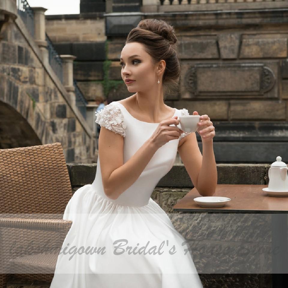 Vestidos de novia cortos de satén NumberSea para novias sexys sin espalda para la playa